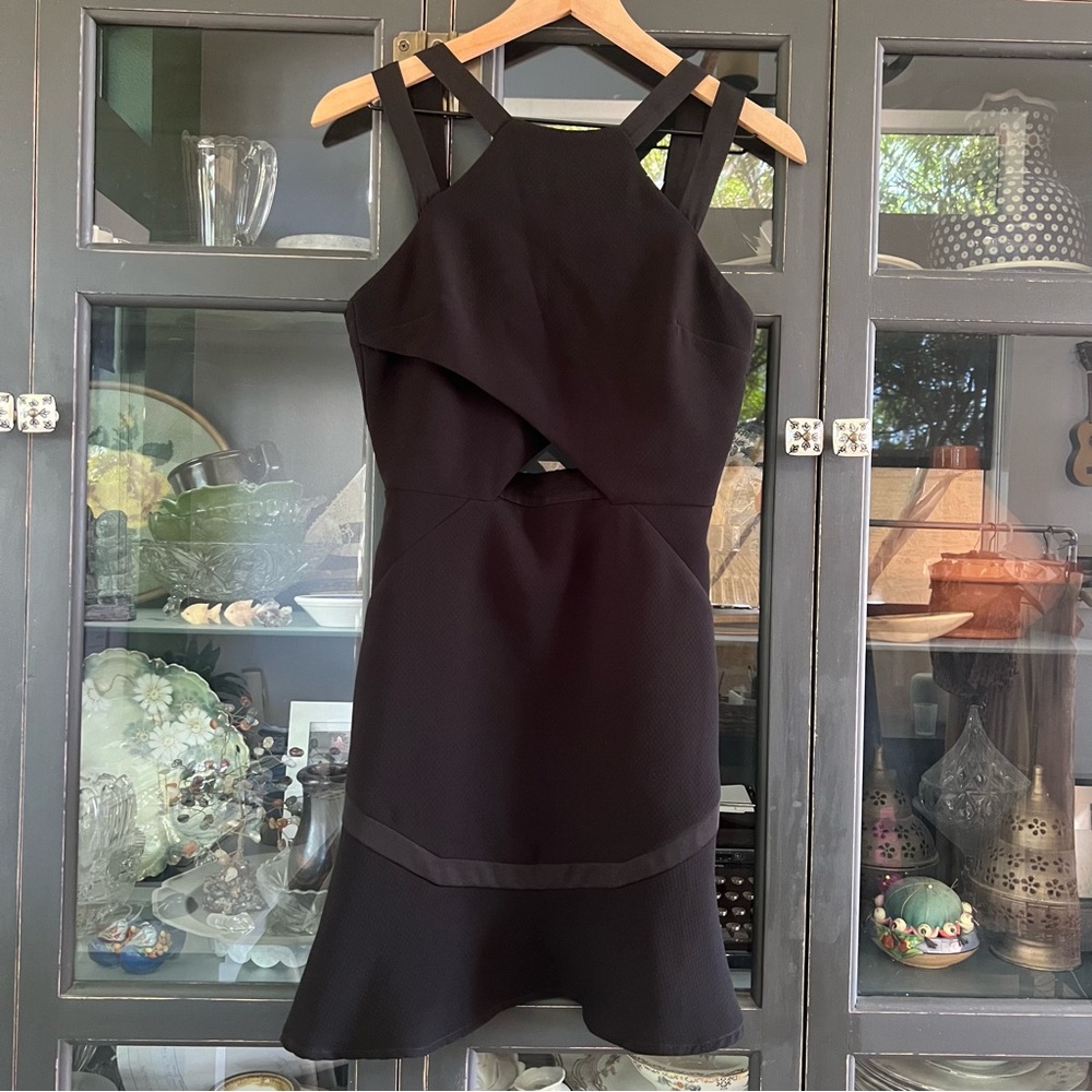 Cinq a Sept Black Mini Dress - Size: 6 - Preowned